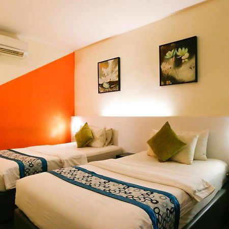Golden Roof Hotel Ampang Ipoh Esterno foto