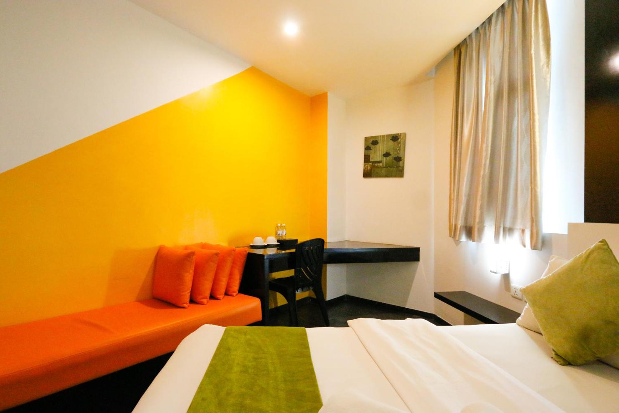 Golden Roof Hotel Ampang Ipoh Esterno foto