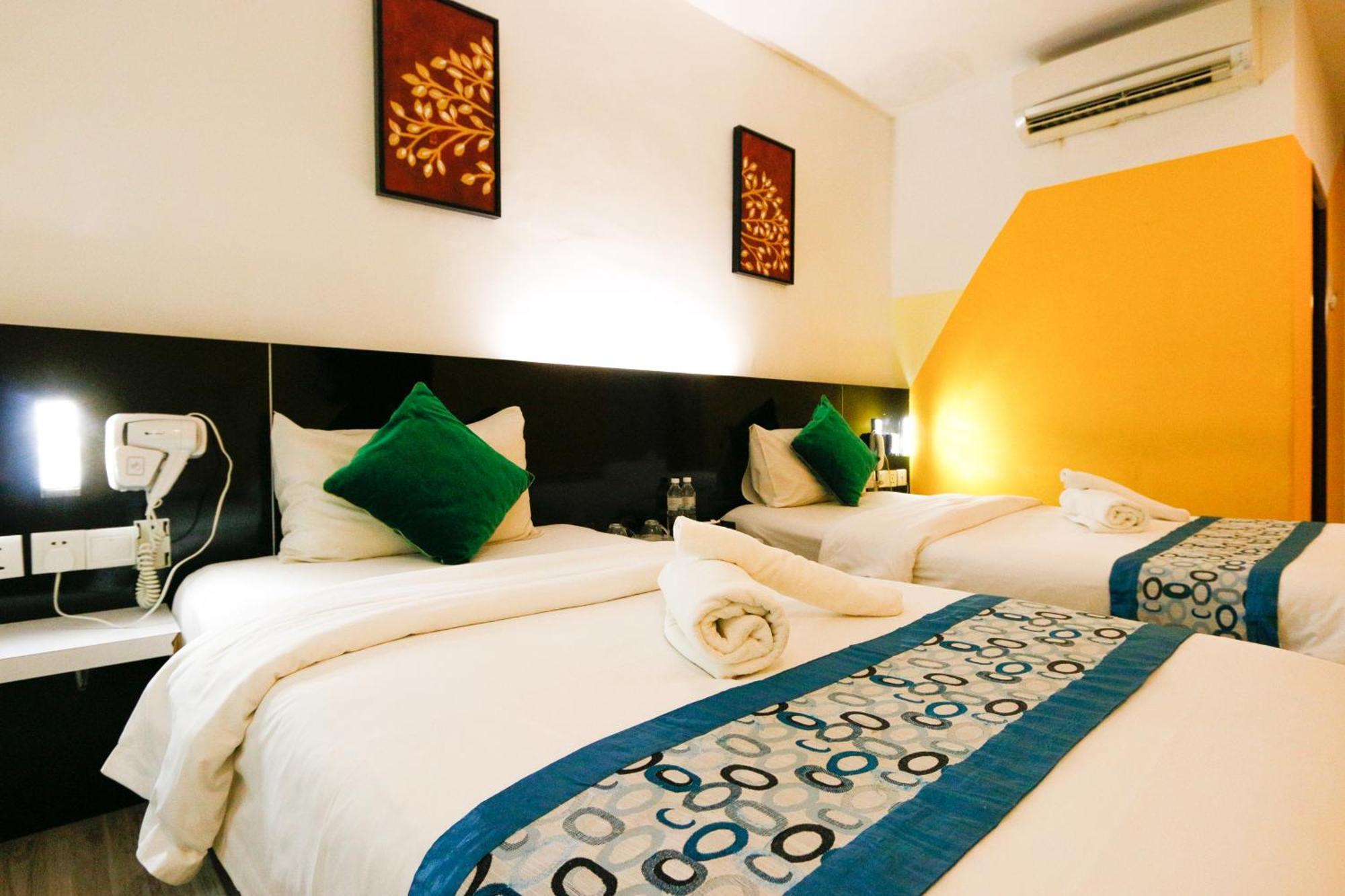 Golden Roof Hotel Ampang Ipoh Esterno foto