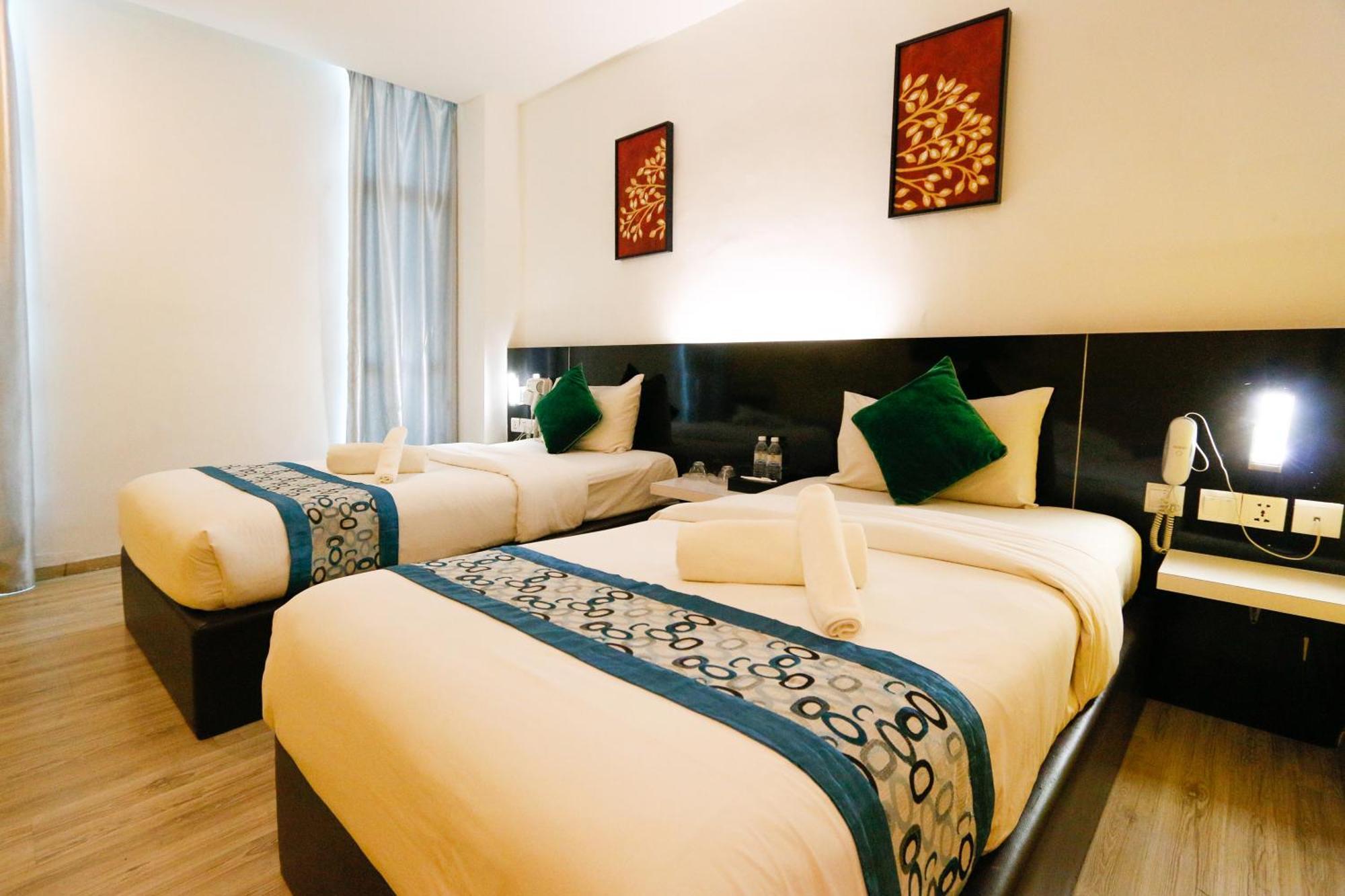 Golden Roof Hotel Ampang Ipoh Esterno foto