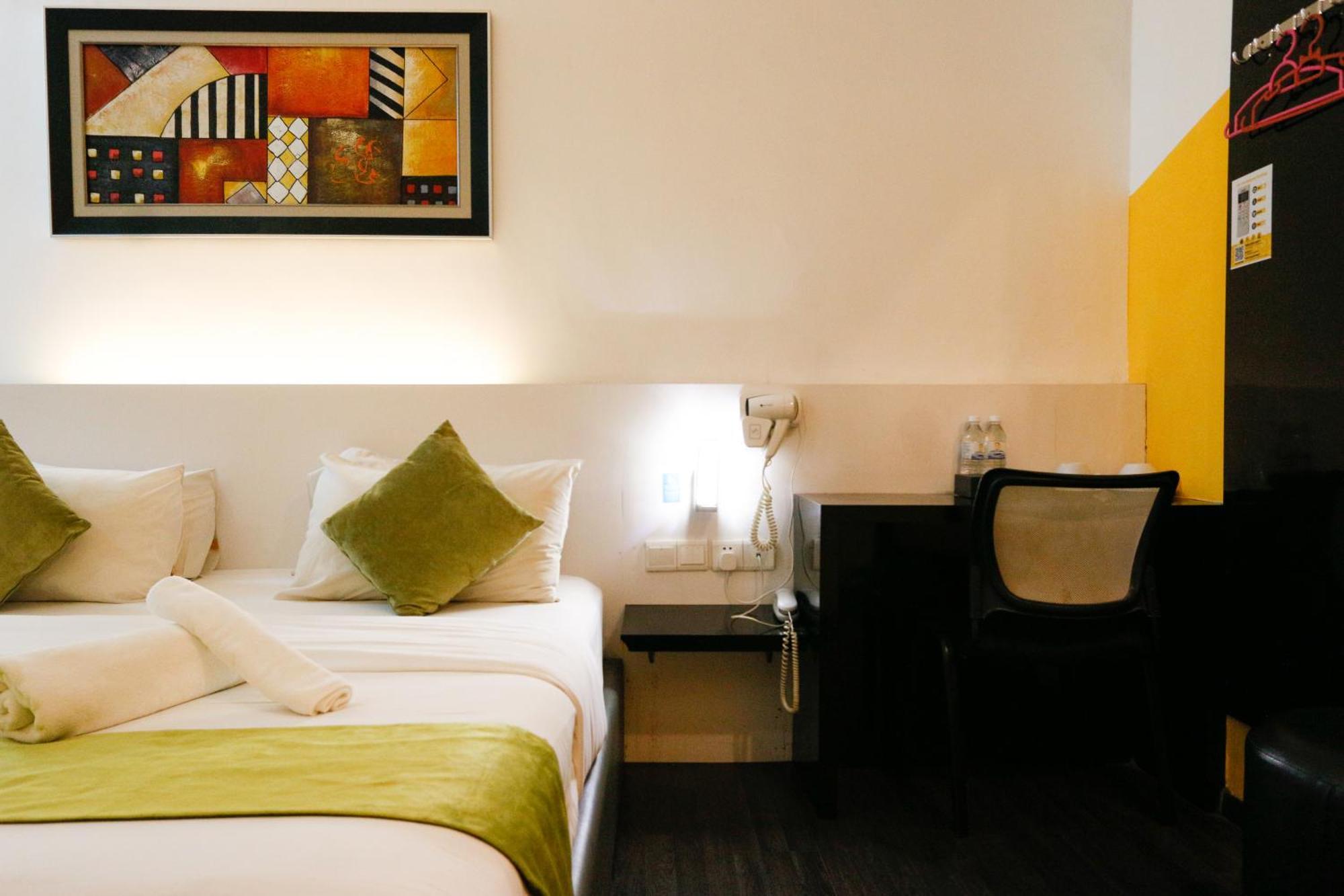 Golden Roof Hotel Ampang Ipoh Esterno foto