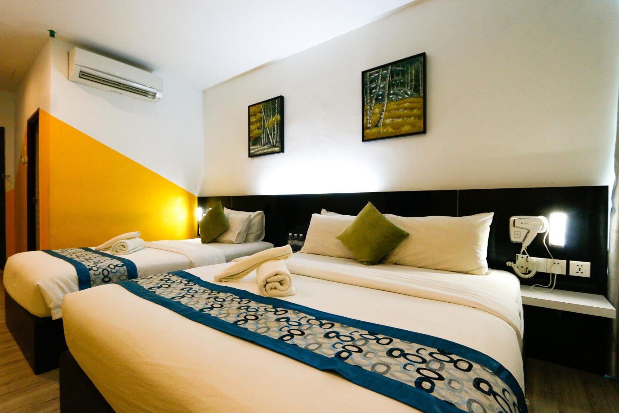Golden Roof Hotel Ampang Ipoh Esterno foto